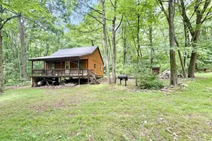 190 Thunder Rock Rd, Breezewood, PA 15533 - Photo 1