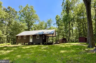 317 Mountainside Rd, Breezewood, PA 15533 - Photo 1