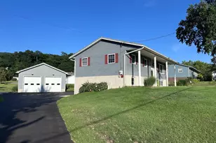 523 Buchanan Trail, Mc Connellsburg, PA 17233 - Photo 9
