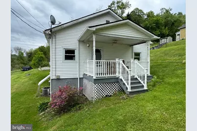 135 Hillman Street, Greensboro, PA 15338 - Photo 1