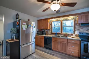 2827 Pennington Rd, Warriors Mark, PA 16877 - Photo 11