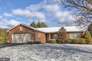 104 Farmhouse Ct, Mifflintown, PA 17059 - Photo 3