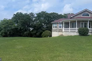 162 Hosler Ln, Thompsontown, PA 17094 - Photo 3