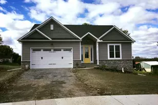 328 W Fritz Ave, Quarryville, PA 17566 - Photo 1