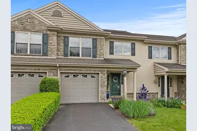 728 Skywalk Lane, Lancaster, PA 17601 - Photo 1