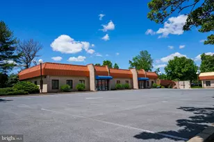 118 W Airport Rd, Lititz, PA 17543 - Photo 1