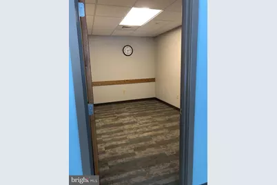 160 N Pointe Boulevard #108, Lancaster, PA 17601 - Photo 3