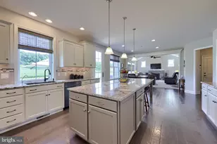 429 E Delp Rd, Lancaster, PA 17601 - Photo 15