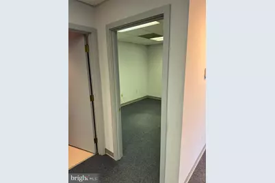 1860 Charter Lane #204, Lancaster, PA 17601 - Photo 3