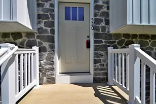 520 Betty Ln, Columbia, PA 17512 - Photo 3