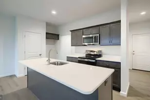 70 N Conifer Dr, Elizabethtown, PA 17022 - Photo 11