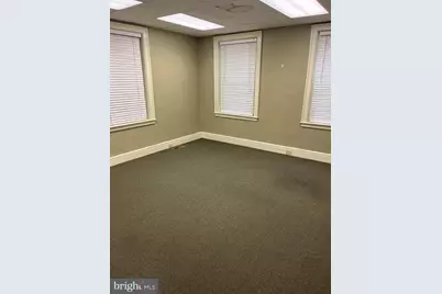 123 E Main Street #UNIT 4, Ephrata, PA 17522 - Photo 3