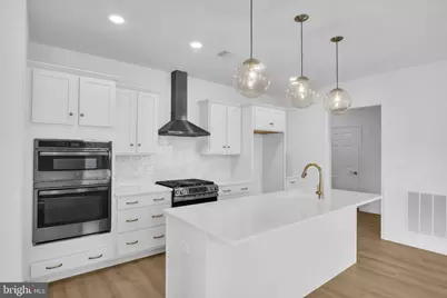 105 Village Drive, Millersville, PA 17551 - Photo 3
