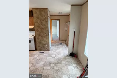 13 Hilltop Avenue, Akron, PA 17501 - Photo 7