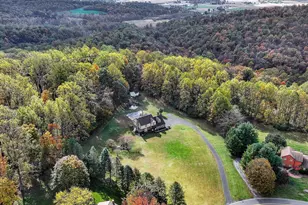 208 Foxcroft Ln, Robesonia, PA 19551 - Photo 5