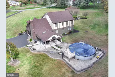 208 Foxcroft Lane, Robesonia, PA 19551 - Photo 9