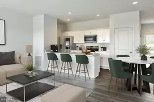 73 N Conifer Dr, Elizabethtown, PA 17022 - Photo 3