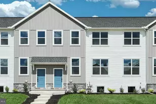 75 N Conifer Dr, Elizabethtown, PA 17022 - Photo 1