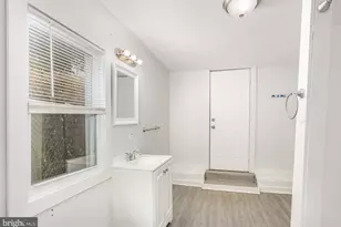 459 S Queen St, Lancaster, PA 17603 - Photo 9