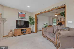 323 Enterprise Dr, Bird in Hand, PA 17505 - Photo 15