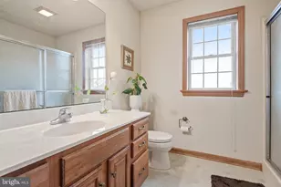 323 Enterprise Dr, Bird in Hand, PA 17505 - Photo 25