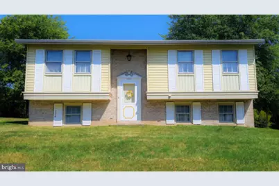 257 Longfellow Drive, Lancaster, PA 17602 - Photo 1