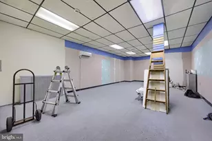 12 S Queen St, Lancaster, PA 17603 - Photo 25