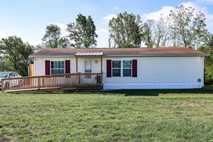 5892 Meadville Rd, Narvon, PA 17555 - Photo 3