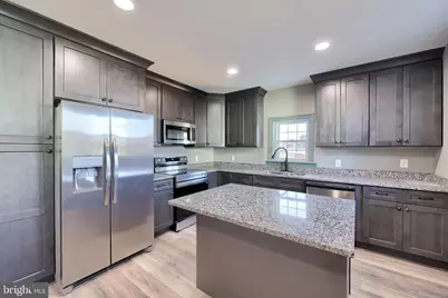 170 S 5th Street, Columbia, PA 17512 - Photo 3