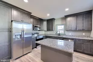 170 S 5th St, Columbia, PA 17512 - Photo 3