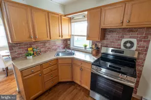 1110 Rohrerstown Rd, Lancaster, PA 17601 - Photo 17