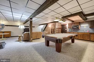 2435 Honeysuckle Ln, Lancaster, PA 17603 - Photo 33