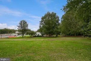 2435 Honeysuckle Ln, Lancaster, PA 17603 - Photo 43