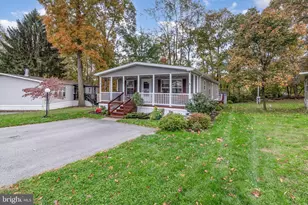 34 Rainbow Cir, Elizabethtown, PA 17022 - Photo 3