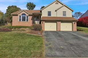 106 Westview Dr, Akron, PA 17501 - Photo 39