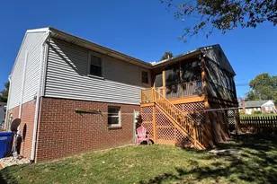 401 Edgemont Dr, Willow Street, PA 17584 - Photo 3