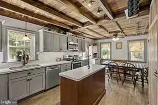 1175 W Swartzville Rd, Reinholds, PA 17569 - Photo 33