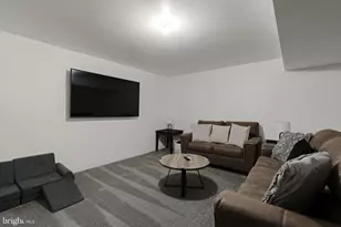 325 Deerfield Dr, Mount Joy, PA 17552 - Photo 11