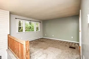 5235 Honeysuckle Ln, New Holland, PA 17557 - Photo 9