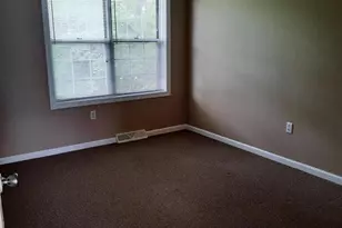 142 Pickwick Pl, Millersville, PA 17551 - Photo 7