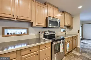 139 Madge Dr, Lancaster, PA 17603 - Photo 9