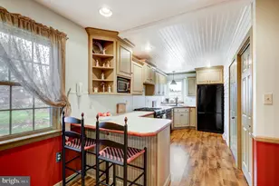 753 Walnut St, New Holland, PA 17557 - Photo 9