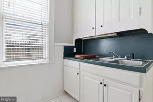 128 E James St, Lancaster, PA 17602 - Photo 13