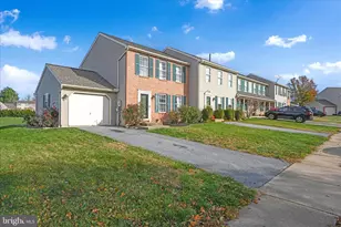 85 Chelmsford Dr, Marietta, PA 17547 - Photo 3