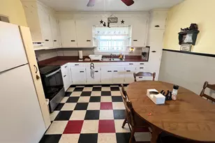 327 W Ferdinand St, Manheim, PA 17545 - Photo 7