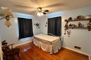 327 W Ferdinand St, Manheim, PA 17545 - Photo 13