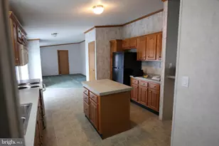 2437 Lebanon Rd, Manheim, PA 17545 - Photo 5