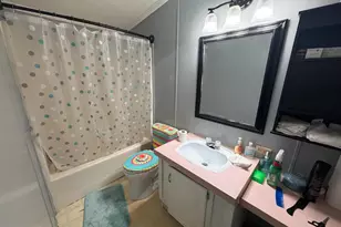 227 Longwood Ct W, Lancaster, PA 17603 - Photo 3