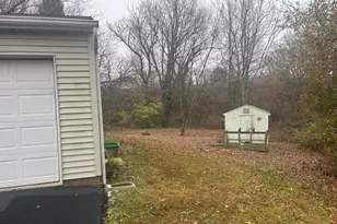 1040 Hilmar Cir, Columbia, PA 17512 - Photo 5