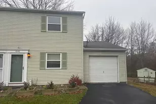 1040 Hilmar Cir, Columbia, PA 17512 - Photo 3